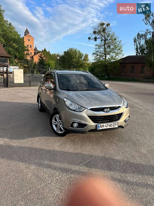 Внедорожник / Кроссовер Hyundai ix35 2011 в Радомышле