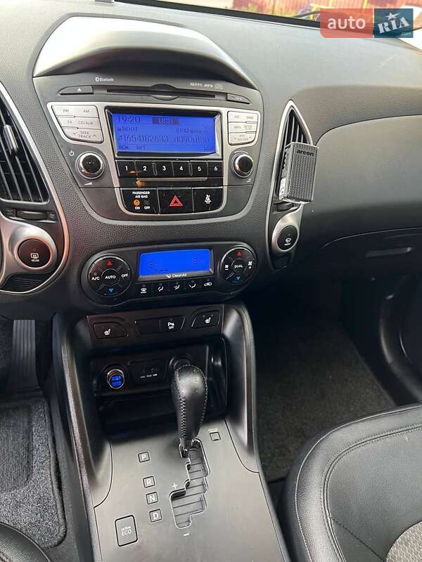 Внедорожник / Кроссовер Hyundai ix35 2011 в Радомышле