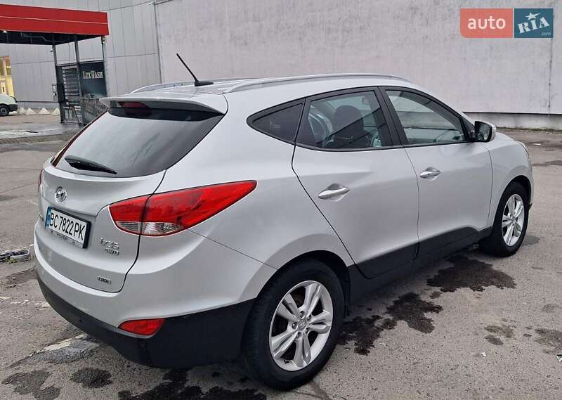 Внедорожник / Кроссовер Hyundai ix35 2013 в Львове