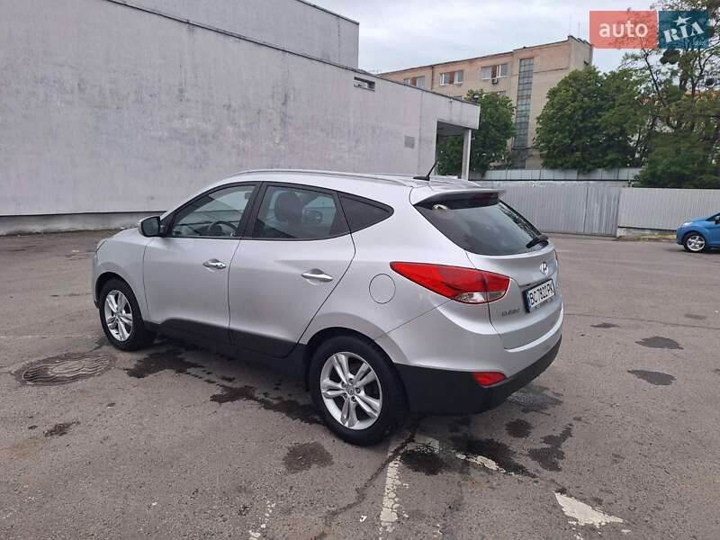 Внедорожник / Кроссовер Hyundai ix35 2013 в Львове