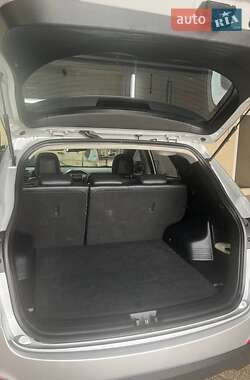 Позашляховик / Кросовер Hyundai ix35 2011 в 