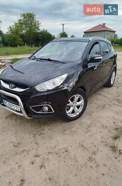 Внедорожник / Кроссовер Hyundai ix35 2010 в 