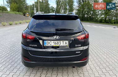 Внедорожник / Кроссовер Hyundai ix35 2010 в 