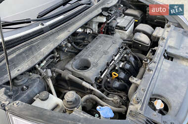 Внедорожник / Кроссовер Hyundai ix35 2010 в 