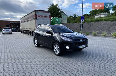Внедорожник / Кроссовер Hyundai ix35 2010 в 