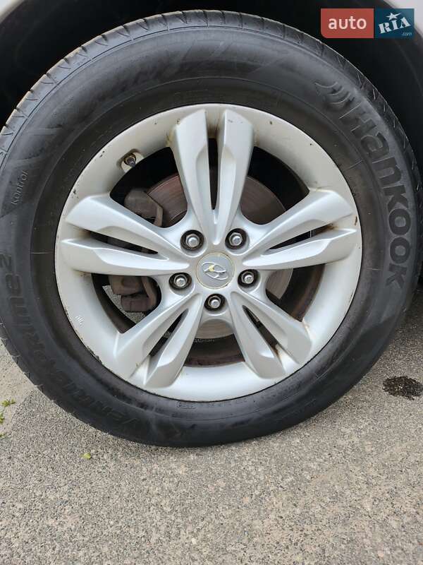 Позашляховик / Кросовер Hyundai ix35 2010 в Києві