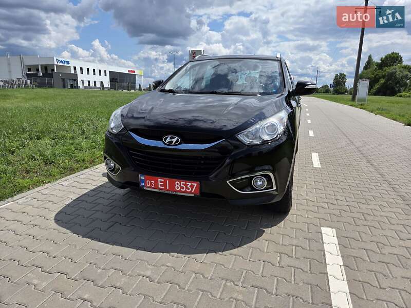 Внедорожник / Кроссовер Hyundai ix35 2012 в Харькове