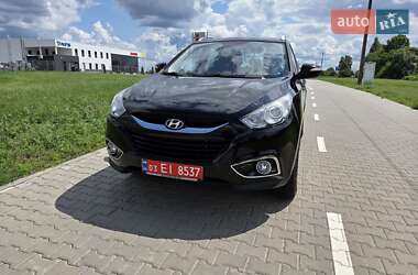 Внедорожник / Кроссовер Hyundai ix35 2012 в 