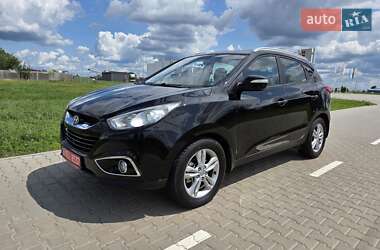 Внедорожник / Кроссовер Hyundai ix35 2012 в 