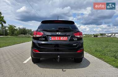 Внедорожник / Кроссовер Hyundai ix35 2012 в 