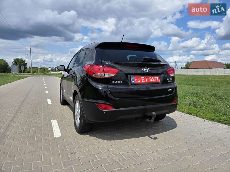 Внедорожник / Кроссовер Hyundai ix35 2012 в Харькове