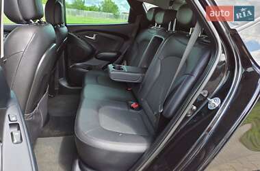 Внедорожник / Кроссовер Hyundai ix35 2012 в 