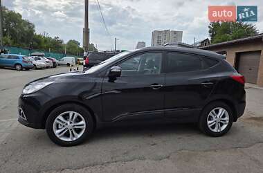 Внедорожник / Кроссовер Hyundai ix35 2011 в 