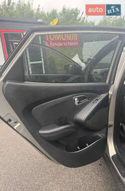 Позашляховик / Кросовер Hyundai ix35 2011 в 
