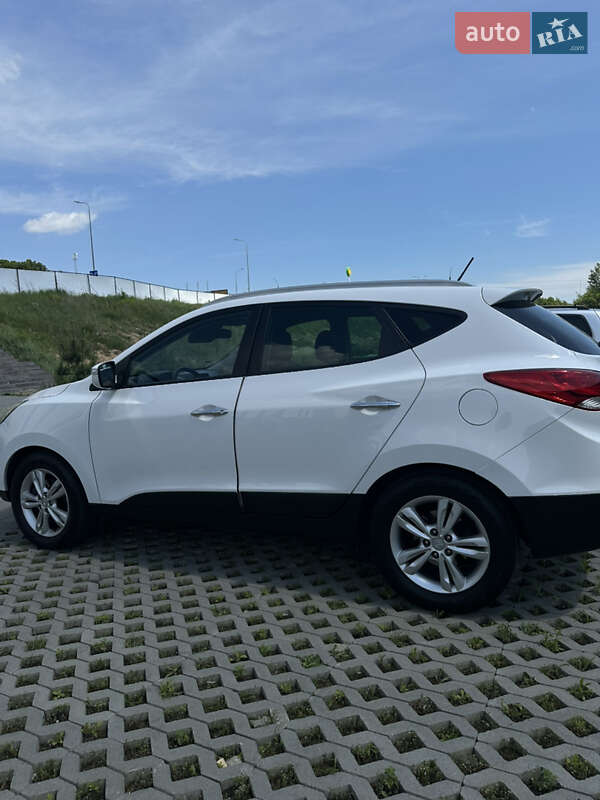 Внедорожник / Кроссовер Hyundai ix35 2013 в Хмельницком