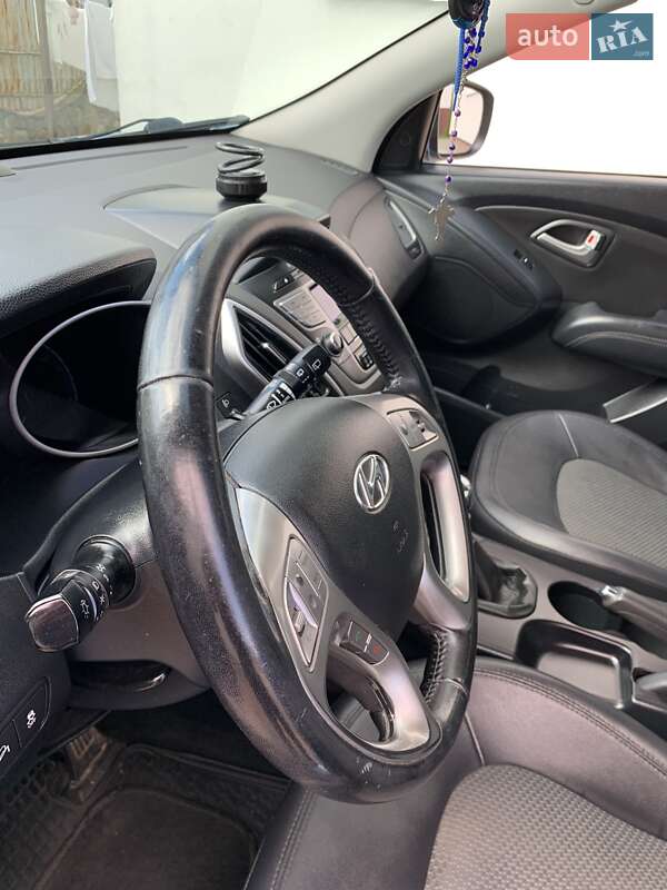 Внедорожник / Кроссовер Hyundai ix35 2012 в Ивано-Франковске