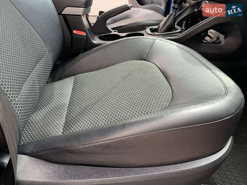 Внедорожник / Кроссовер Hyundai ix35 2012 в Ивано-Франковске