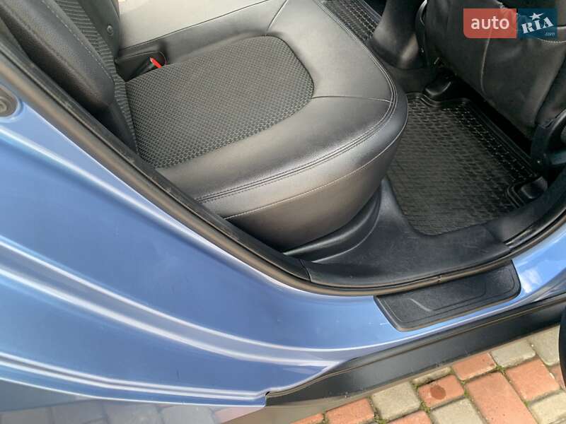 Внедорожник / Кроссовер Hyundai ix35 2012 в Ивано-Франковске