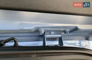 Позашляховик / Кросовер Hyundai ix35 2012 в 