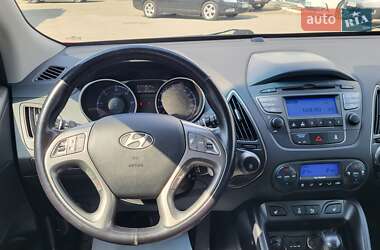 Позашляховик / Кросовер Hyundai ix35 2013 в 
