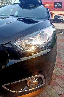 Внедорожник / Кроссовер Hyundai ix35 2013 в 