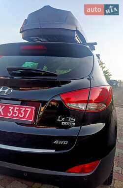 Внедорожник / Кроссовер Hyundai ix35 2013 в 