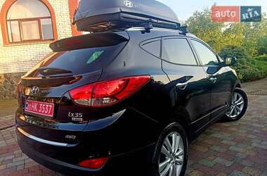 Внедорожник / Кроссовер Hyundai ix35 2013 в 