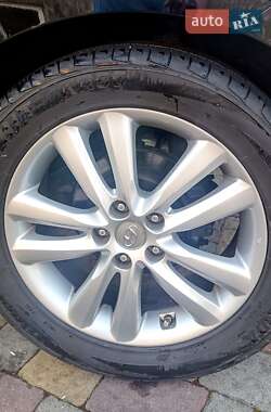 Внедорожник / Кроссовер Hyundai ix35 2013 в 