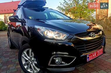 Внедорожник / Кроссовер Hyundai ix35 2013 в 