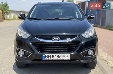 Внедорожник / Кроссовер Hyundai ix35 2012 в 