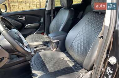 Внедорожник / Кроссовер Hyundai ix35 2012 в 