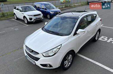 Внедорожник / Кроссовер Hyundai ix35 2012 в 
