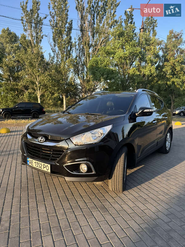 Позашляховик / Кросовер Hyundai ix35 2010 в Кам'янському