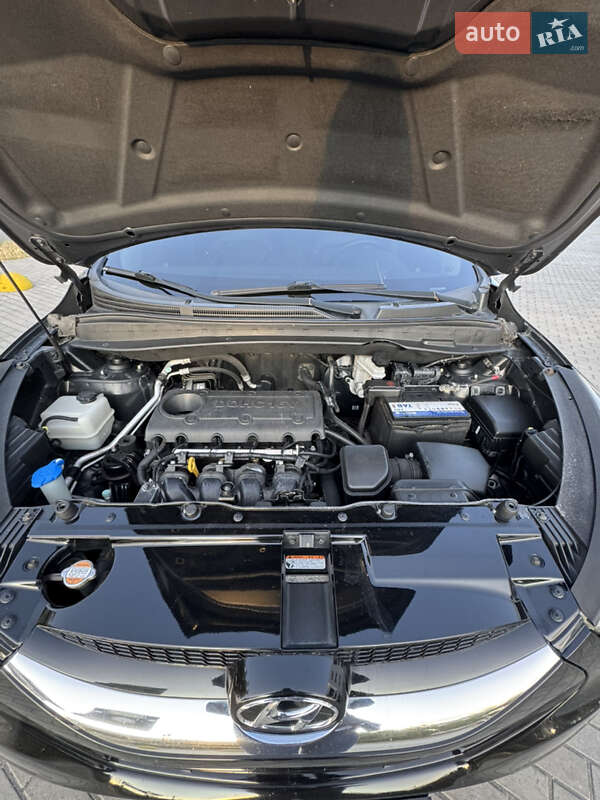 Позашляховик / Кросовер Hyundai ix35 2010 в Кам'янському