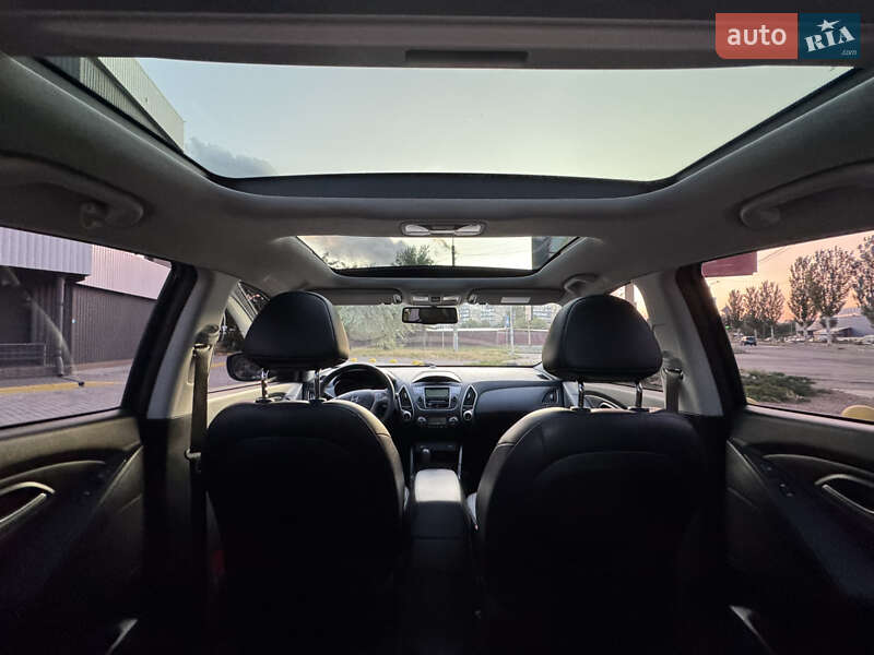 Позашляховик / Кросовер Hyundai ix35 2010 в Кам'янському