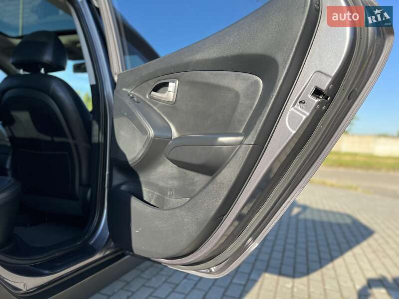 Позашляховик / Кросовер Hyundai ix35 2011 в Львові