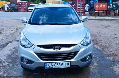Позашляховик / Кросовер Hyundai ix35 2010 в 