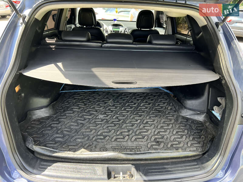 Внедорожник / Кроссовер Hyundai ix35 2011 в Киеве