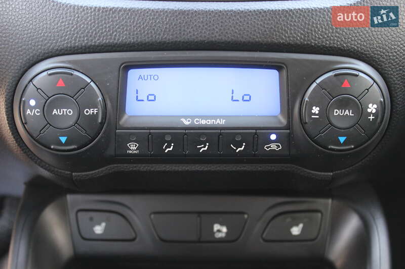 Позашляховик / Кросовер Hyundai ix35 2010 в Дніпрі фото 42 Позашляховик / Кросовер Hyundai ix35 2010 в Дніпрі