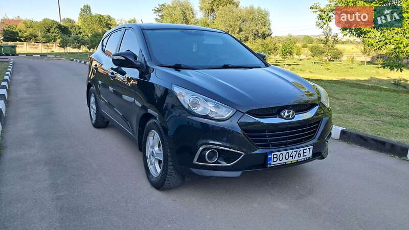Внедорожник / Кроссовер Hyundai ix35 2010 в Галиче