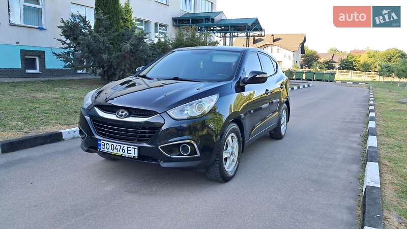Внедорожник / Кроссовер Hyundai ix35 2010 в Галиче