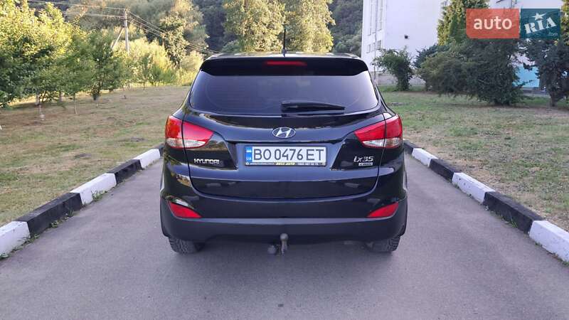 Внедорожник / Кроссовер Hyundai ix35 2010 в Галиче