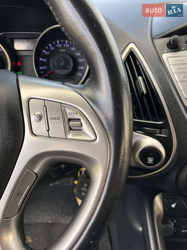 Позашляховик / Кросовер Hyundai ix35 2010 в Рівному
