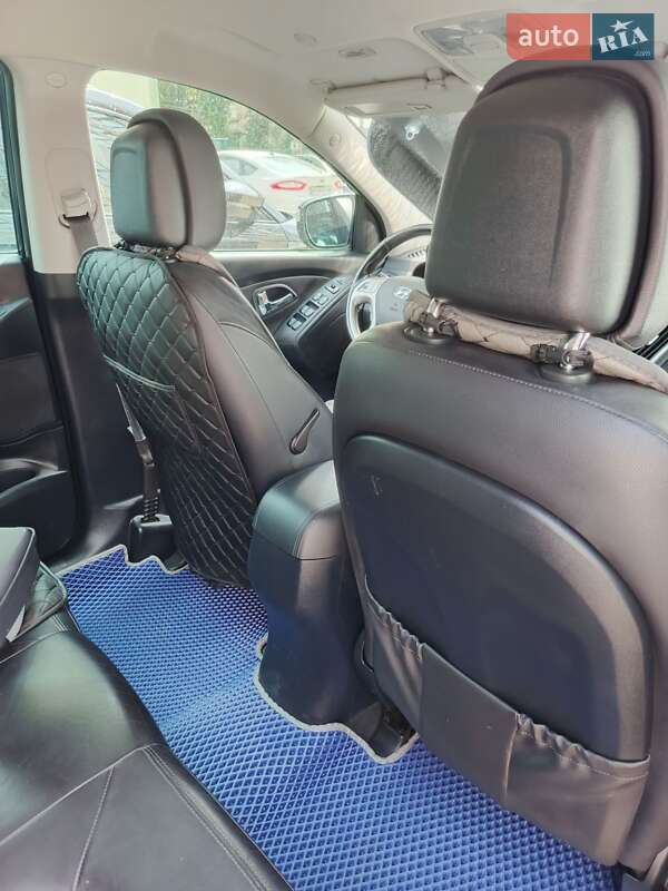 Внедорожник / Кроссовер Hyundai ix35 2010 в Виннице