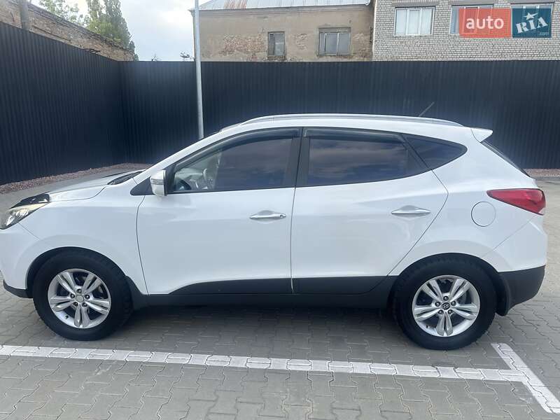 Внедорожник / Кроссовер Hyundai ix35 2012 в Киеве