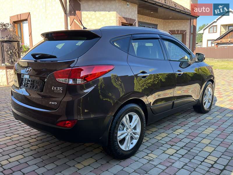 Внедорожник / Кроссовер Hyundai ix35 2010 в Ивано-Франковске