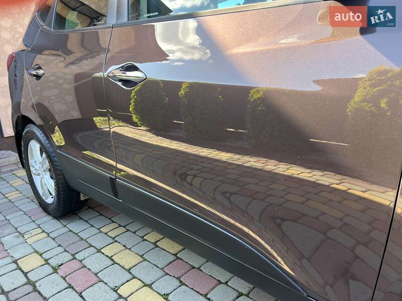Внедорожник / Кроссовер Hyundai ix35 2010 в Ивано-Франковске