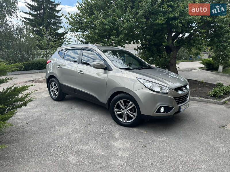 Внедорожник / Кроссовер Hyundai ix35 2011 в Харькове