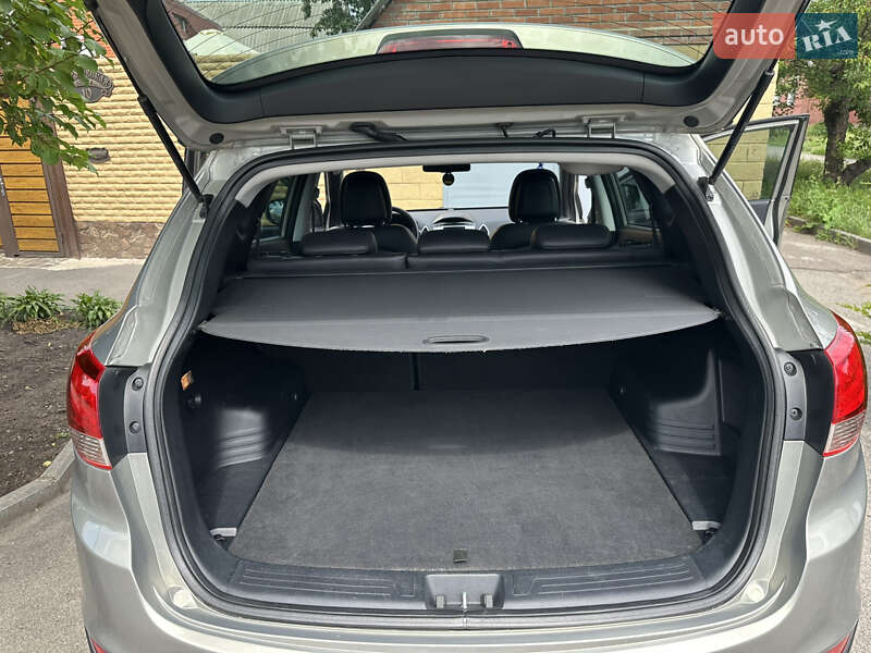 Внедорожник / Кроссовер Hyundai ix35 2011 в Харькове