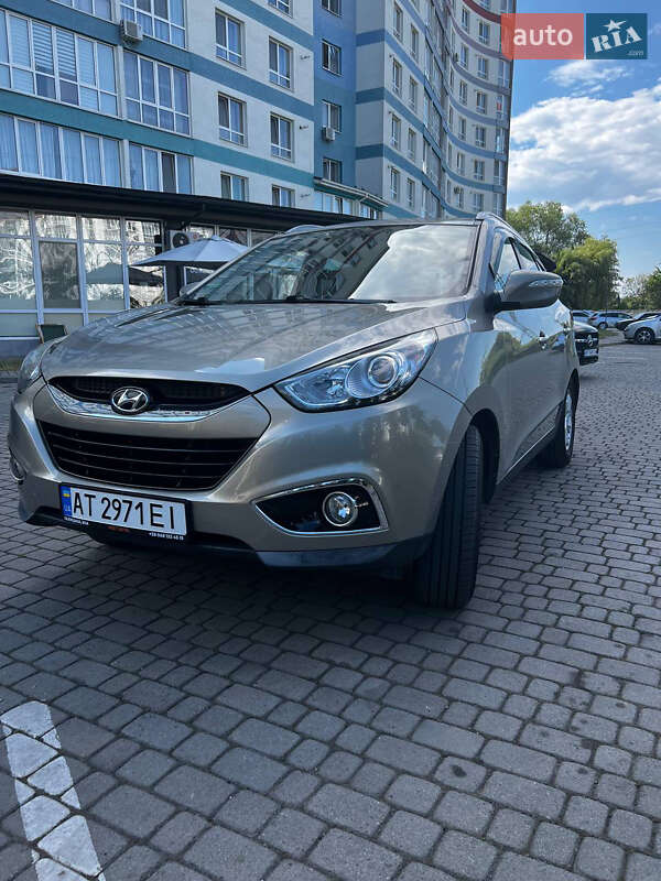 Внедорожник / Кроссовер Hyundai ix35 2010 в Ивано-Франковске